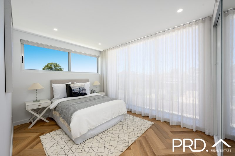 Photo - 19b Presland Avenue, Revesby NSW 2212 - Image 8