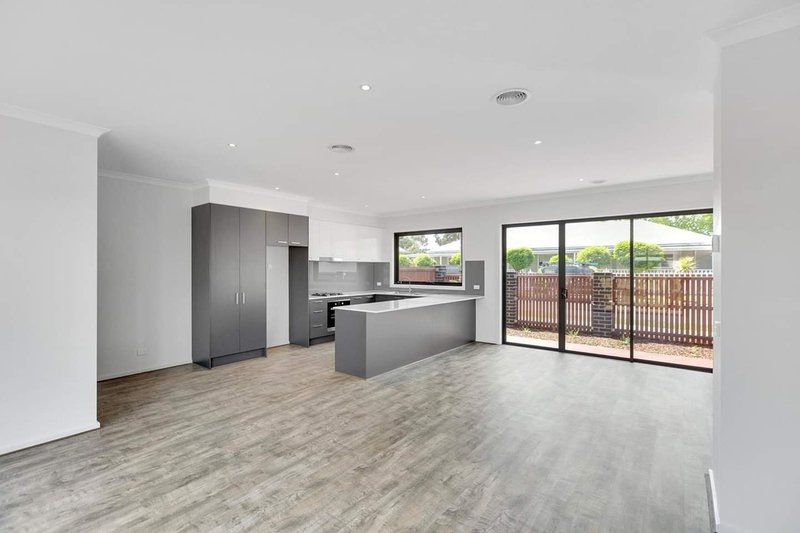 Photo - 19B Ti-Tree Crescent, Seaford VIC 3198 - Image 2
