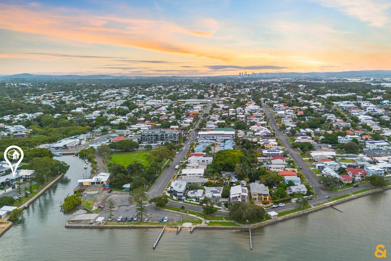 Photo - 19B Waterloo Esplanade, Wynnum QLD 4178 - Image 9