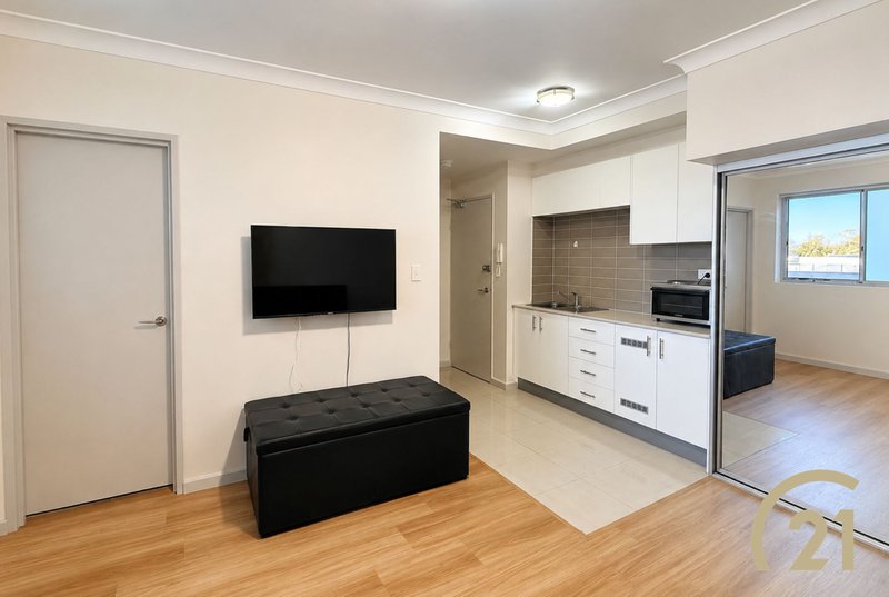 Photo - 19B/286-292 Fairfield Street, Fairfield NSW 2165 - Image 2