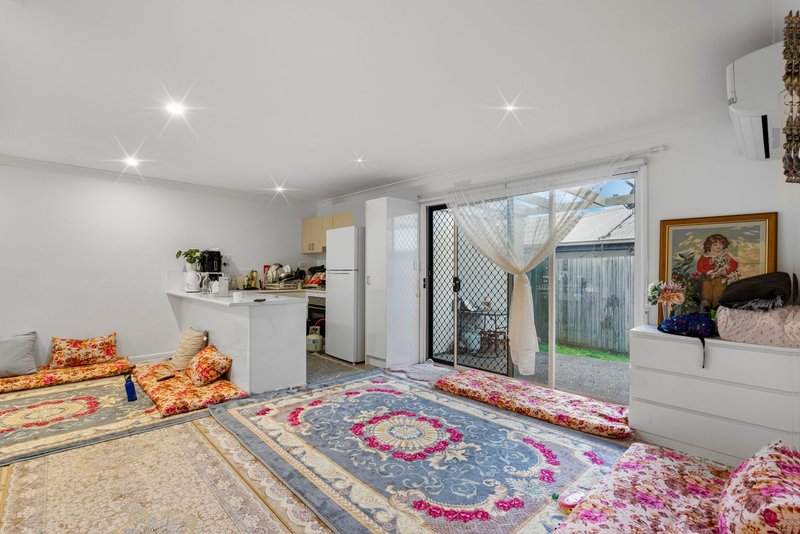 Photo - 1/9C Spruce Street, Loganlea QLD 4131 - Image 3
