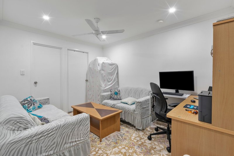 Photo - 1/9C Spruce Street, Loganlea QLD 4131 - Image 5