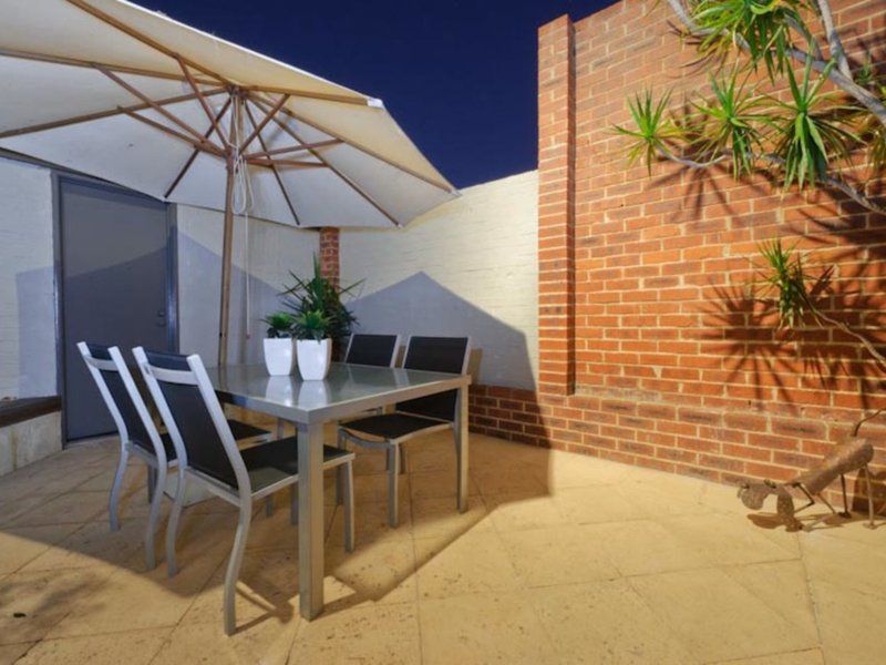 Photo - 19D Wittenoom Street, East Perth WA 6004 - Image 10