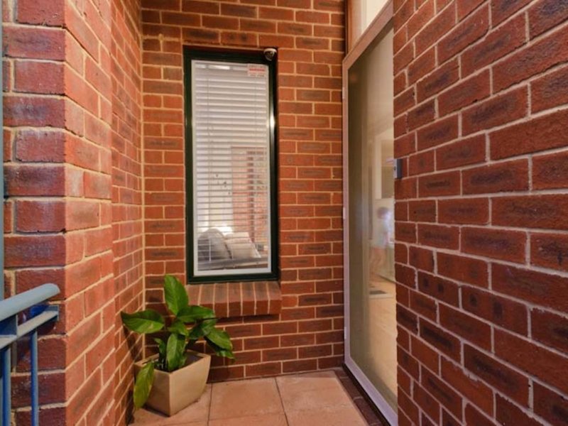 Photo - 19D Wittenoom Street, East Perth WA 6004 - Image 20