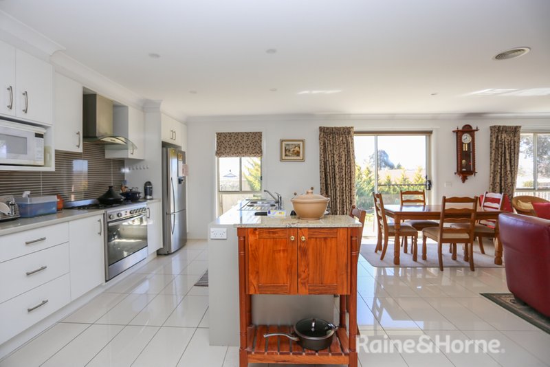 Photo - 1A Abercrombie Drive, Abercrombie NSW 2795 - Image 3