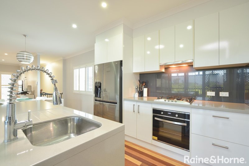 Photo - 1a Ailsa Street, West Gladstone QLD 4680 - Image 9