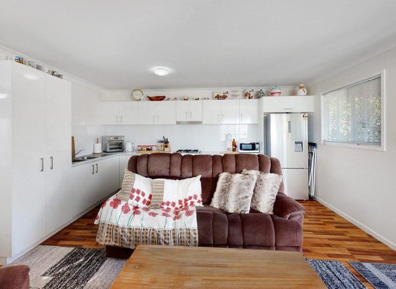 Photo - 1a Allspice Street, Crestmead QLD 4132 - Image 4