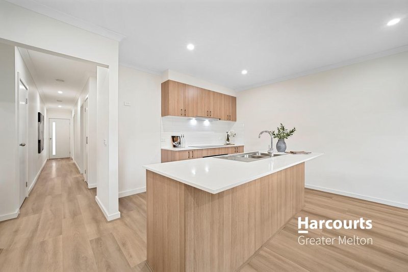 Photo - 1A Arnold Court, Melton VIC 3337 - Image 2