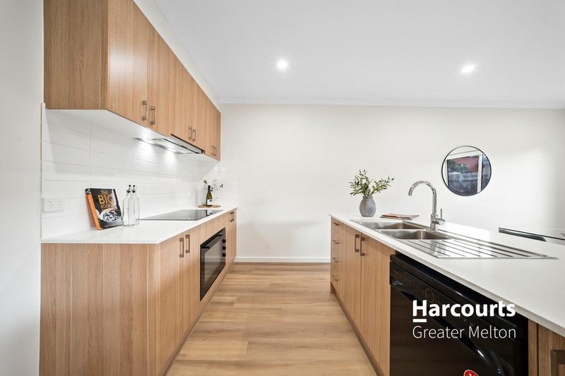 Photo - 1A Arnold Court, Melton VIC 3337 - Image 3