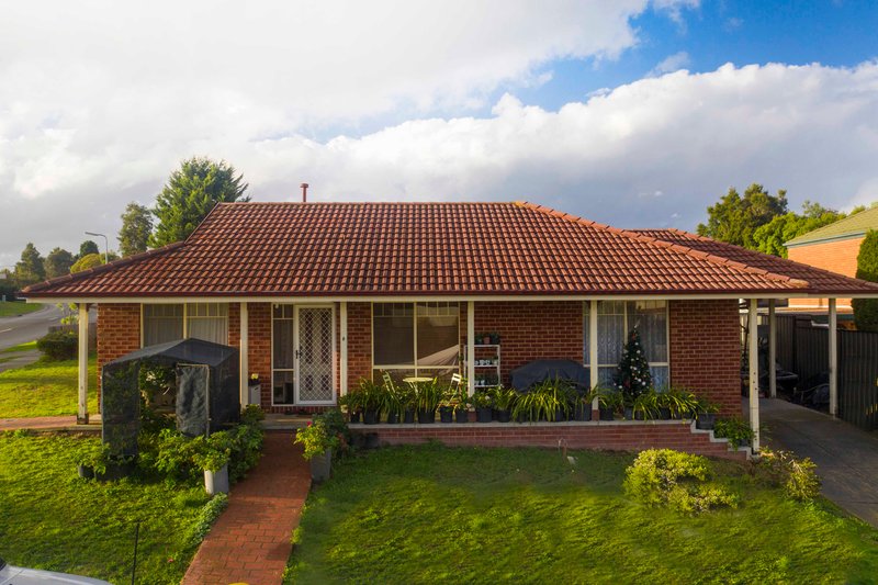 Photo - 1A Blackwood Walk, South Morang VIC 3752 - Image 15