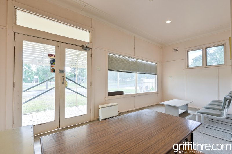 Photo - 1A Boonah Street, Griffith NSW 2680 - Image 4