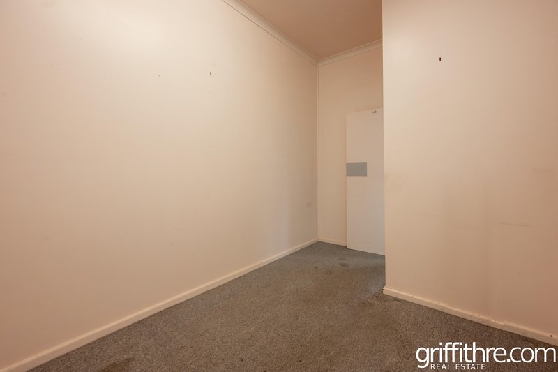 Photo - 1A Boonah Street, Griffith NSW 2680 - Image 7