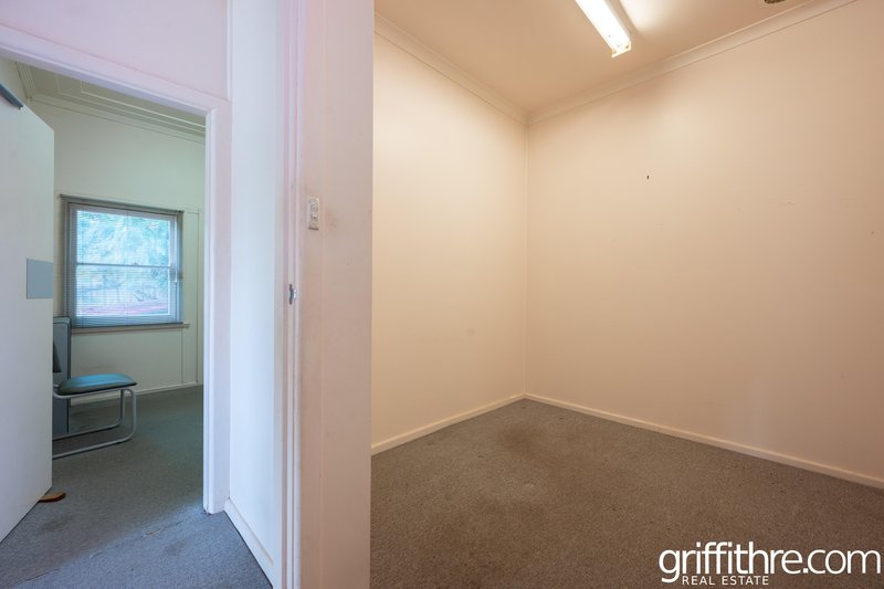 Photo - 1A Boonah Street, Griffith NSW 2680 - Image 8