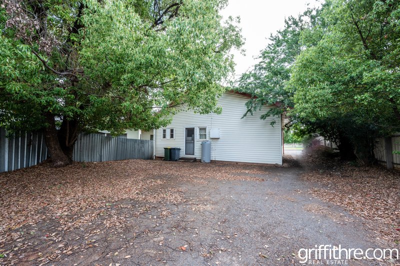 Photo - 1A Boonah Street, Griffith NSW 2680 - Image 15