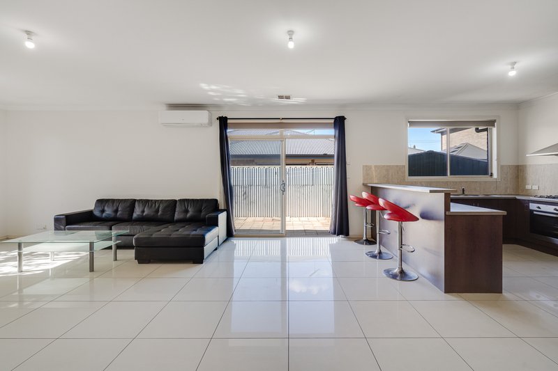 Photo - 1A Bridgman Road, Findon SA 5023 - Image 7