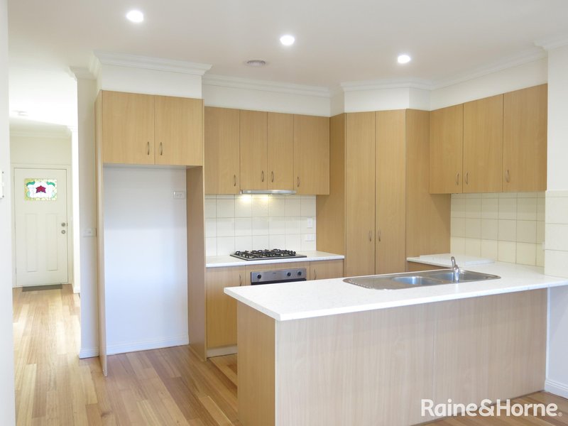 Photo - 1A Brooker Court, Sunshine North VIC 3020 - Image 5