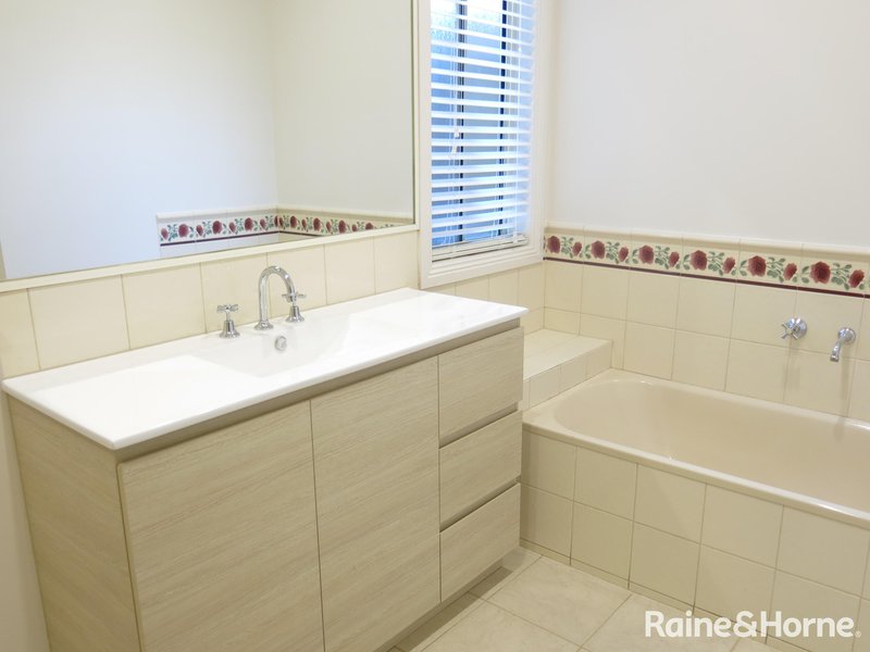 Photo - 1A Brooker Court, Sunshine North VIC 3020 - Image 10