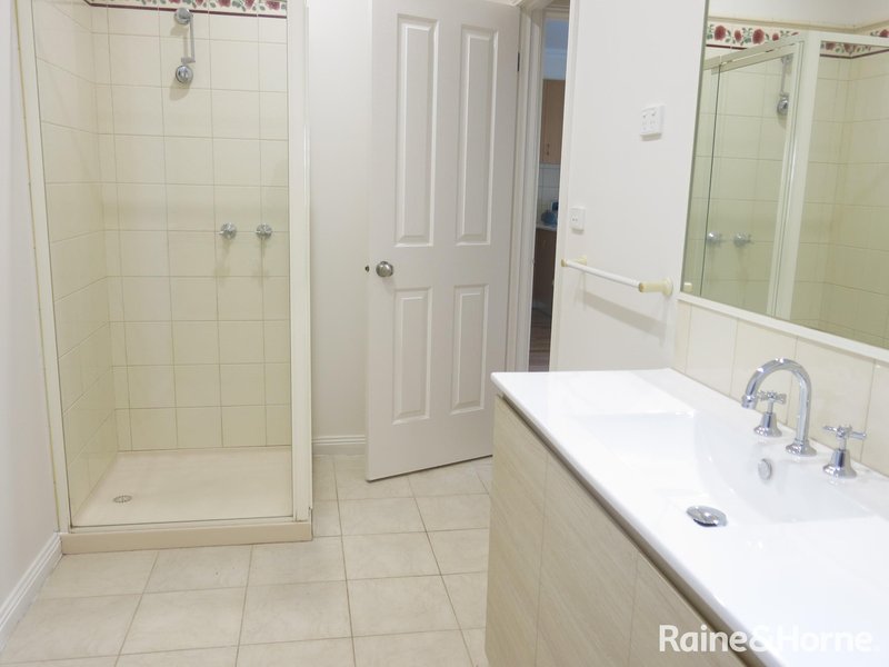 Photo - 1A Brooker Court, Sunshine North VIC 3020 - Image 11