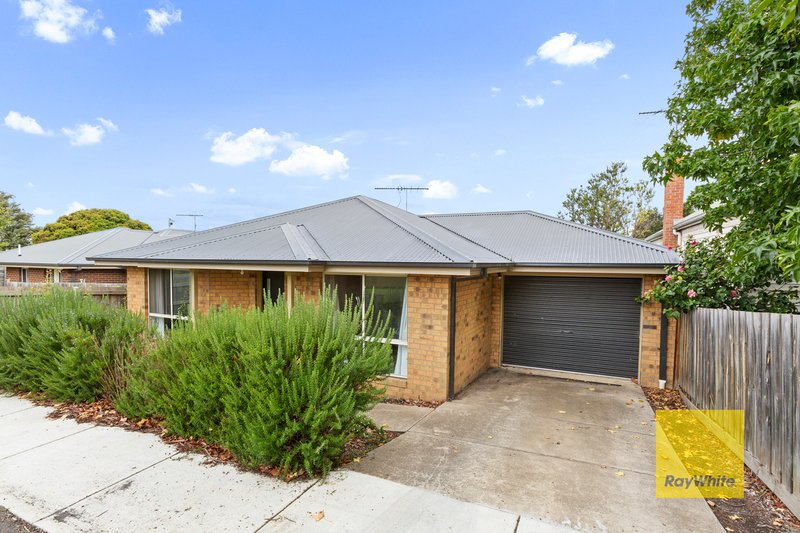 Photo - 1A Cambra Road, Belmont VIC 3216 - Image 2