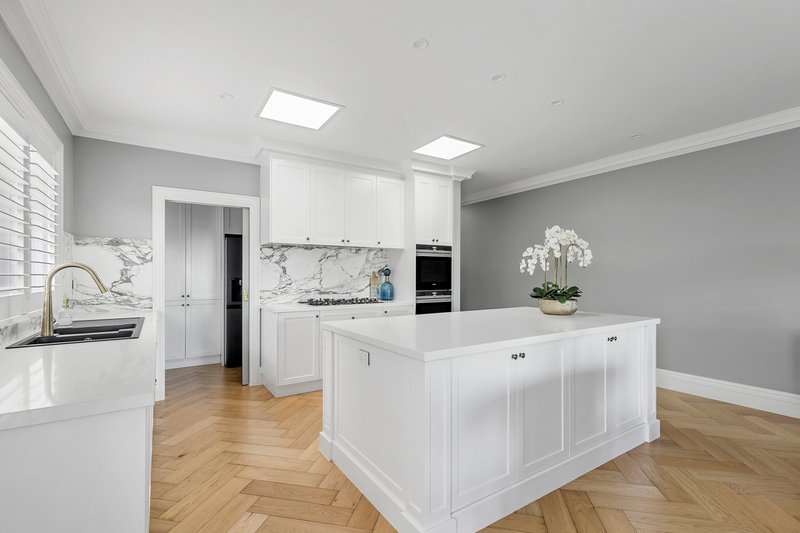 Photo - 1A Caroline Street, Aberfeldie VIC 3040 - Image 2