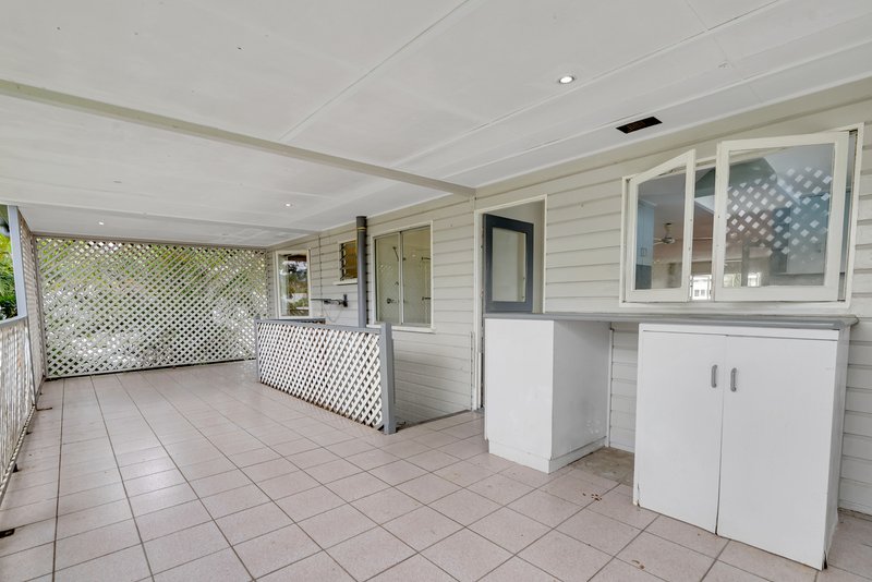 Photo - 1A Chaplain Avenue, Manunda QLD 4870 - Image 6