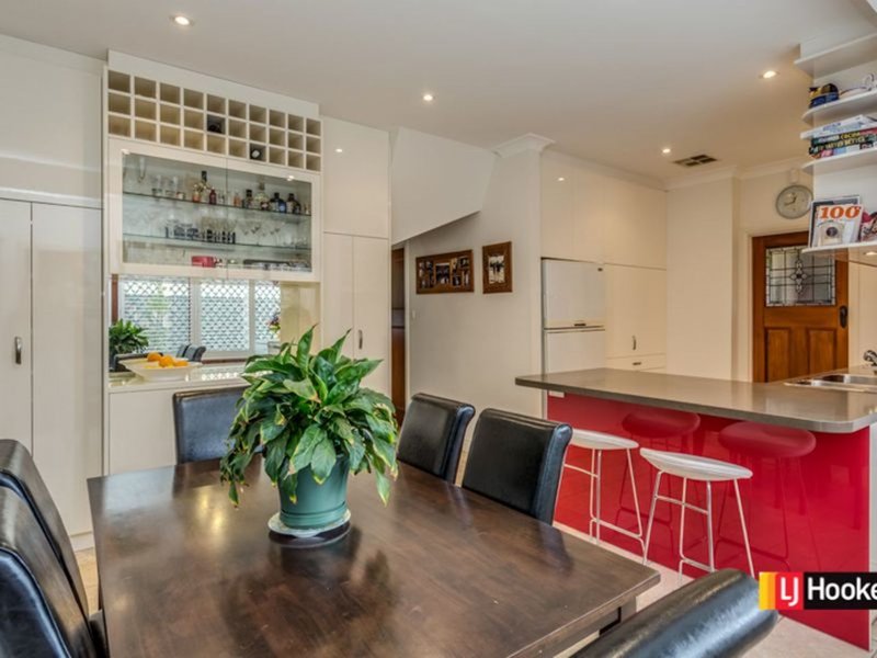 Photo - 1A Cotham Avenue, Kensington Park SA 5068 - Image 9