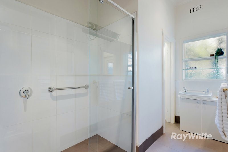 Photo - 1A Doris Street, Murrumbeena VIC 3163 - Image 8