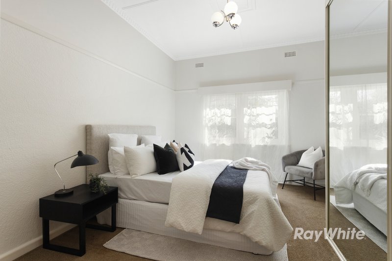 Photo - 1A Doris Street, Murrumbeena VIC 3163 - Image 9