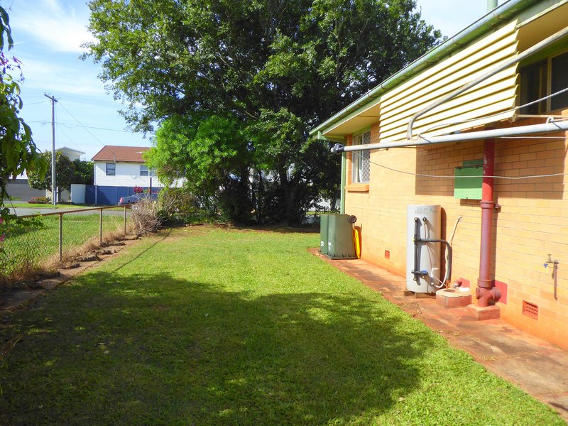 Photo - 1A Dunns Terrace, Scarborough QLD 4020 - Image 7