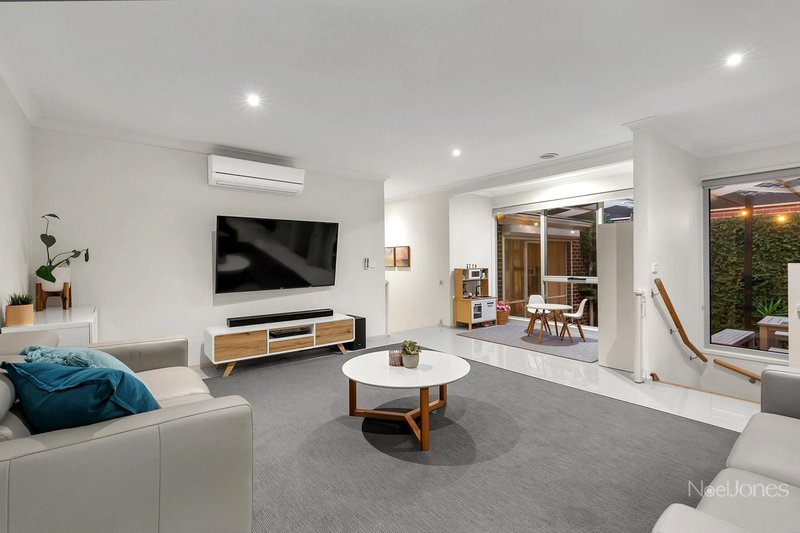 Photo - 1A Garden Avenue, Mitcham VIC 3132 - Image 5