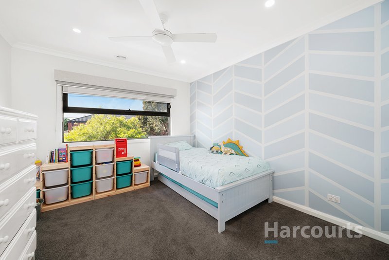 Photo - 1A Hedgeley Close, Wantirna South VIC 3152 - Image 9