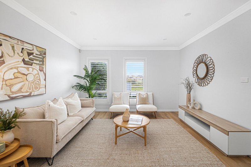 Photo - 1A Hedgewood Drive, Box Hill NSW 2765 - Image 5