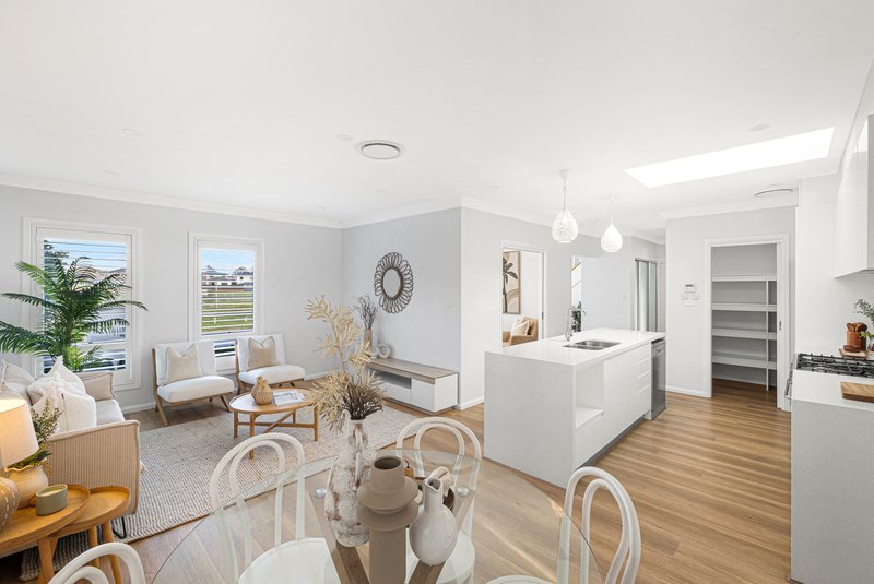 Photo - 1A Hedgewood Drive, Box Hill NSW 2765 - Image 6