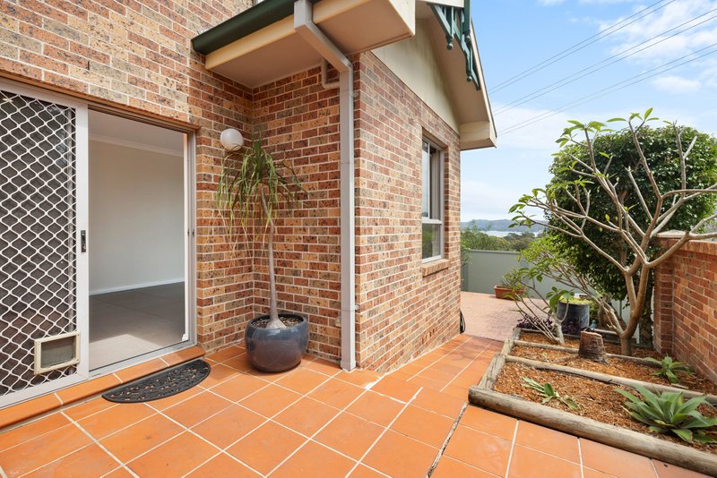 Photo - 1A Hillcrest Avenue, Mona Vale NSW 2103 - Image 2