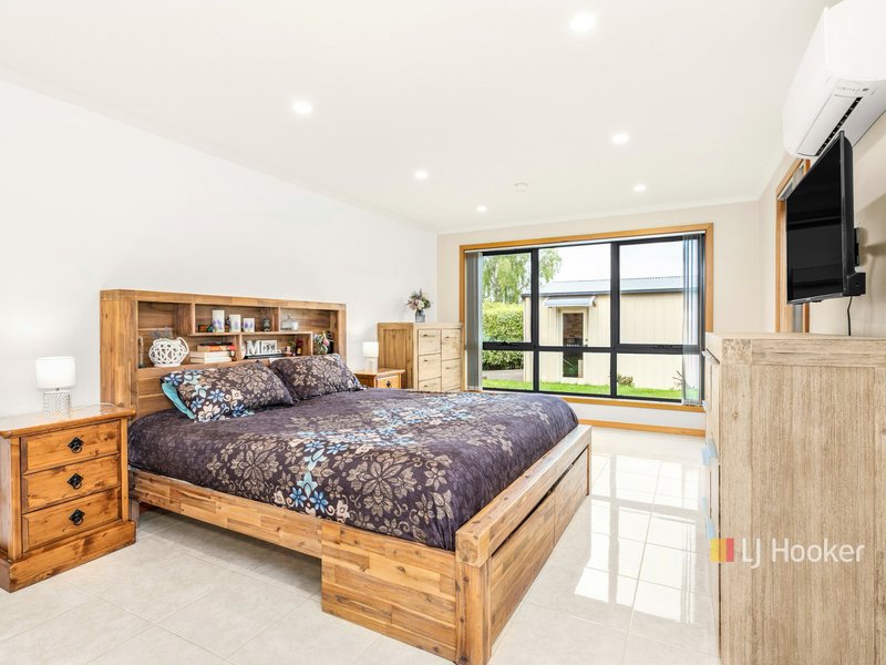 Photo - 1a Hilltop Avenue, Devonport TAS 7310 - Image 18