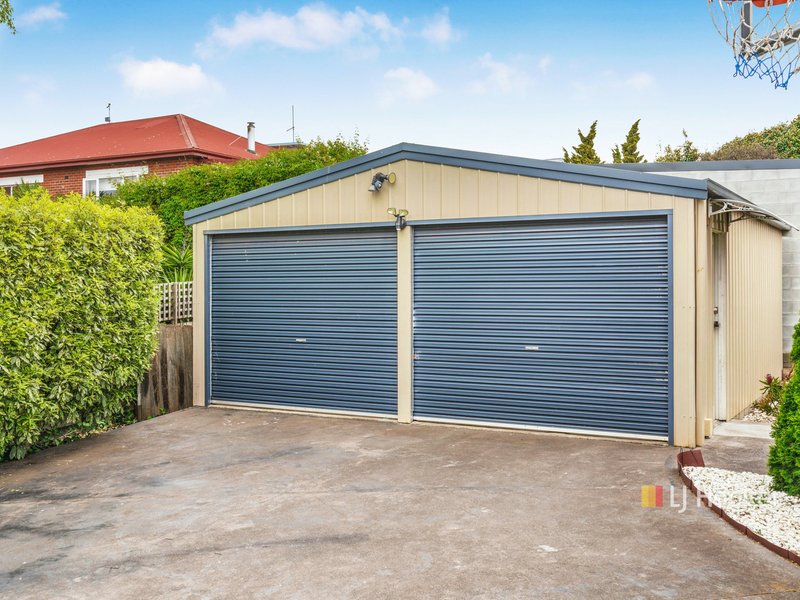 Photo - 1a Hilltop Avenue, Devonport TAS 7310 - Image 24