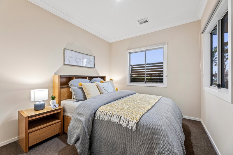 Photo - 1A Ivy Street, Burwood VIC 3125 - Image 9