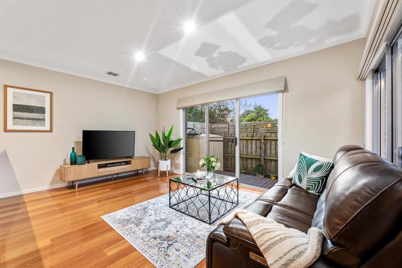 Photo - 1A Ivy Street, Burwood VIC 3125 - Image 10