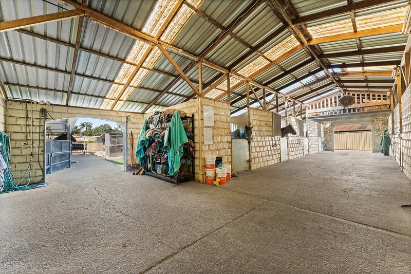 Photo - 1a Kingston Town Drive, Kembla Grange NSW 2526 - Image 6