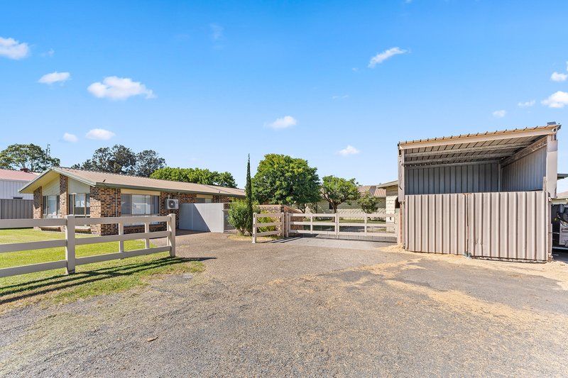 Photo - 1a Kingston Town Drive, Kembla Grange NSW 2526 - Image 9