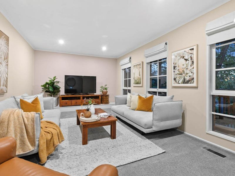 Photo - 1A Larch Street, Langwarrin VIC 3910 - Image 5