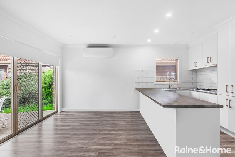 Photo - 1A Leicester Crescent, Melton VIC 3337 - Image 2