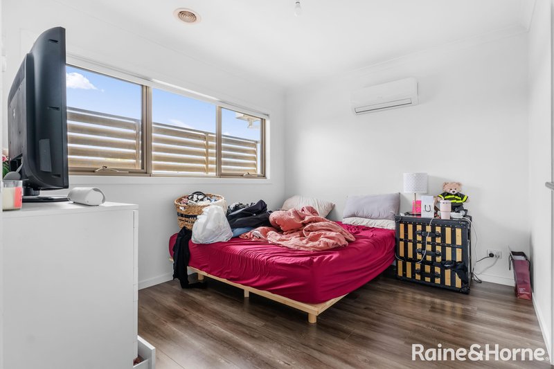 Photo - 1A Leicester Crescent, Melton VIC 3337 - Image 6