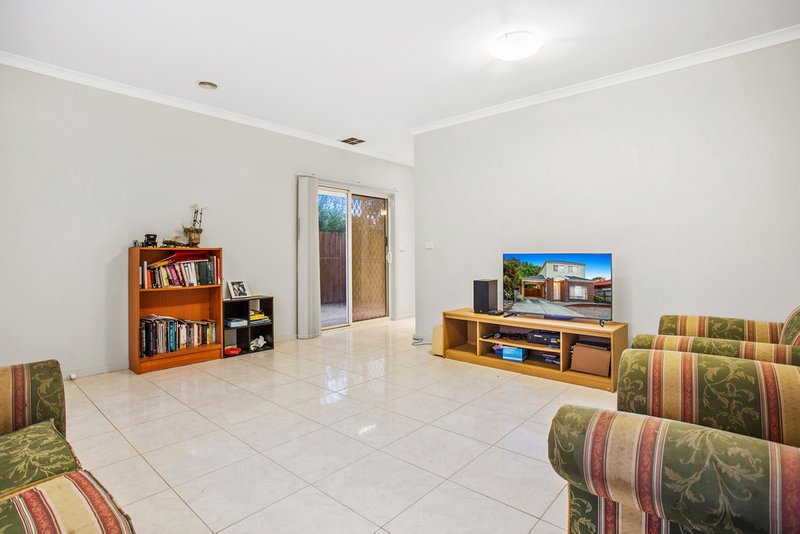 Photo - 1a Minogue Crescent, Hoppers Crossing VIC 3029 - Image 4