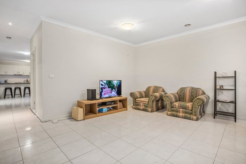 Photo - 1a Minogue Crescent, Hoppers Crossing VIC 3029 - Image 5