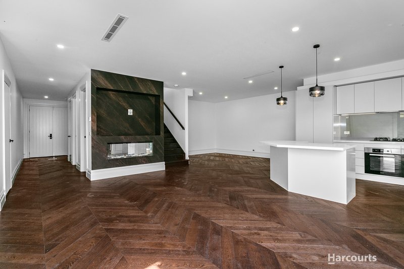 Photo - 1A Rapanea Avenue, Templestowe Lower VIC 3107 - Image 2