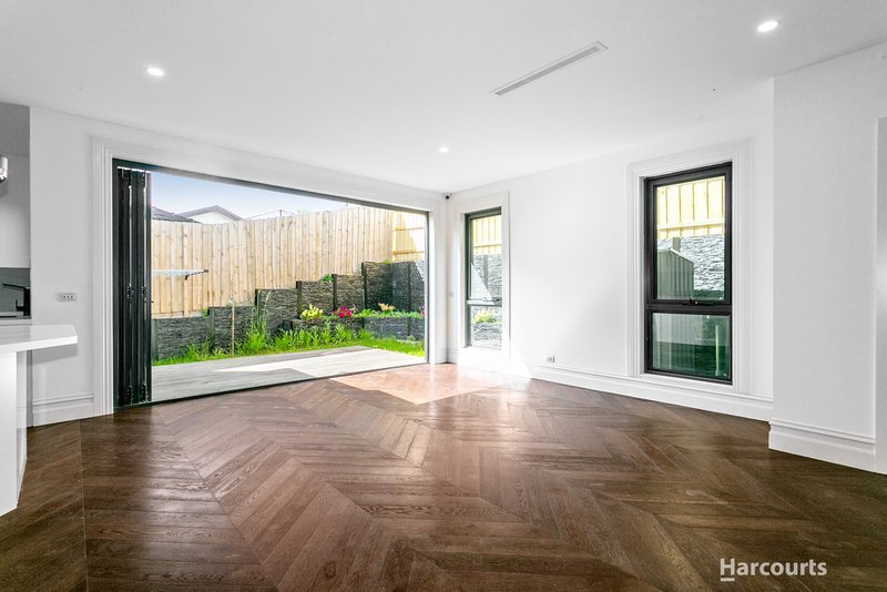 Photo - 1A Rapanea Avenue, Templestowe Lower VIC 3107 - Image 6