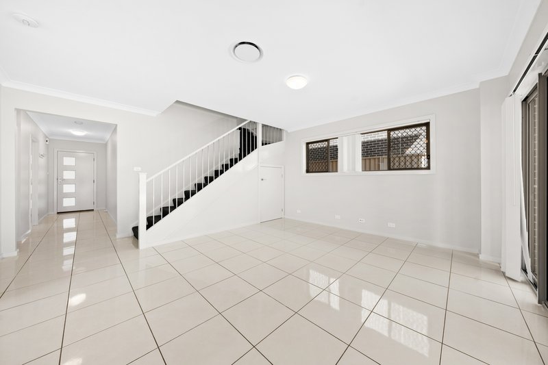 Photo - 1A Ritchie Terrace, Middleton Grange NSW 2171 - Image 7