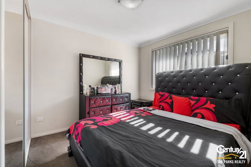 Photo - 1a Roland Street, Bossley Park NSW 2176 - Image 6