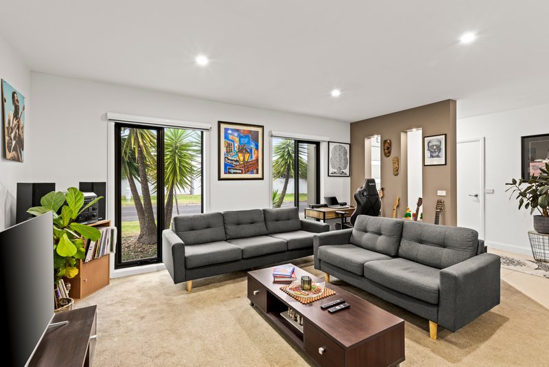 Photo - 1A Sullivan Court, Belmont VIC 3216 - Image 5